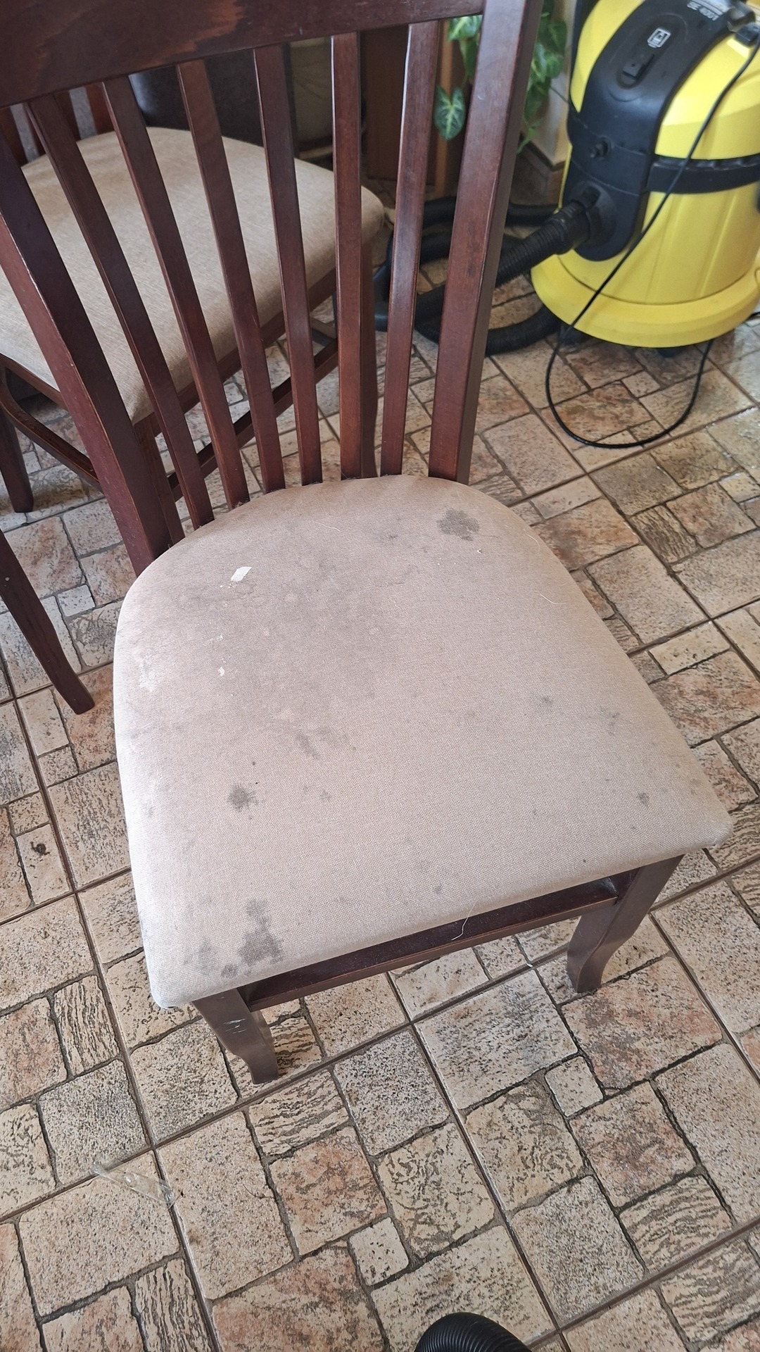 Before photo for Пране на мека мебел